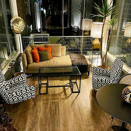 Portrait Luxury Loft Apartment Bari Bagian luar foto
