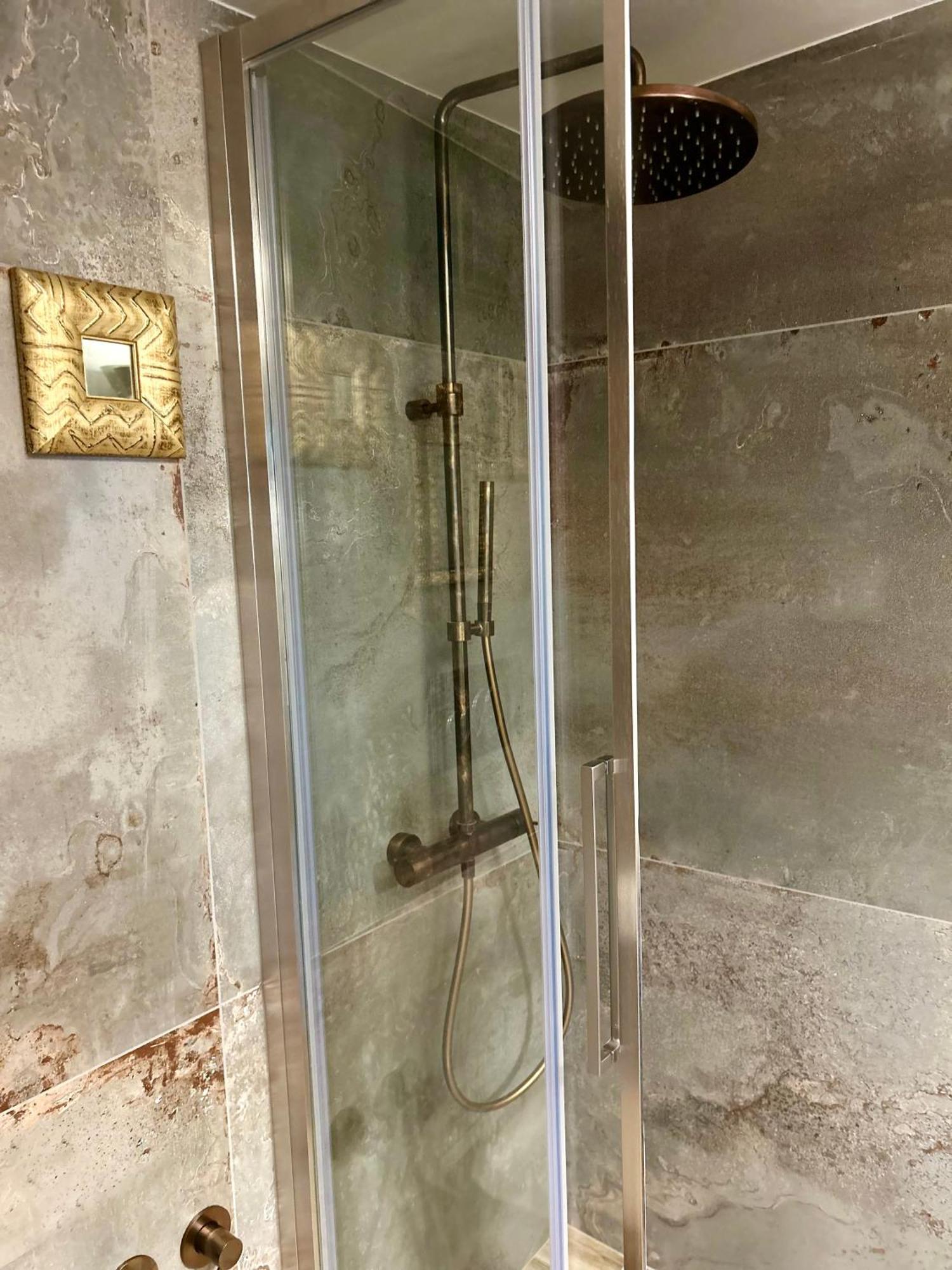 Portrait Luxury Loft Apartment Bari Bagian luar foto